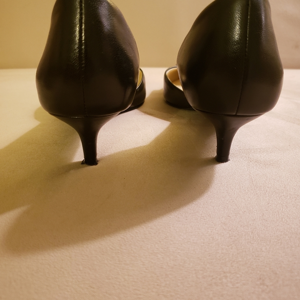 Shoes - Picture 3 of 4